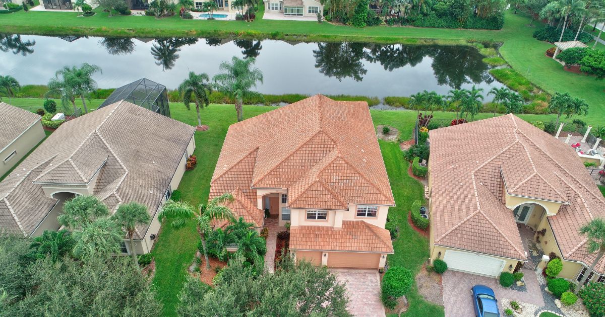 Florida homes near flood area