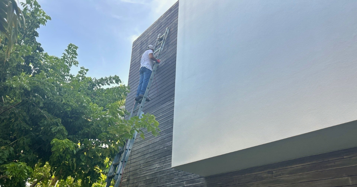 Tru Colors contracting painting wood siding in south florida - Tru Colors Contracting Tru colors contracting painting wood siding in south florida